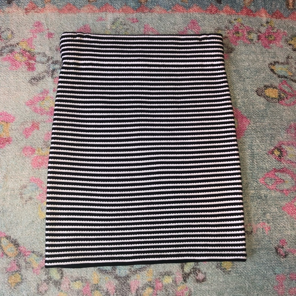 Theory knit skirt sz P